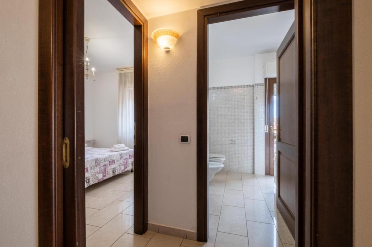 Dimoras Ampio Appartamento Centrocitta Olbia Buitenkant foto