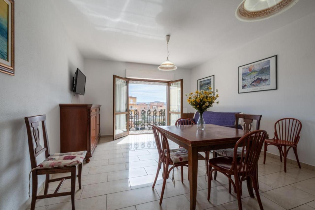 Dimoras Ampio Appartamento Centrocitta Olbia Buitenkant foto